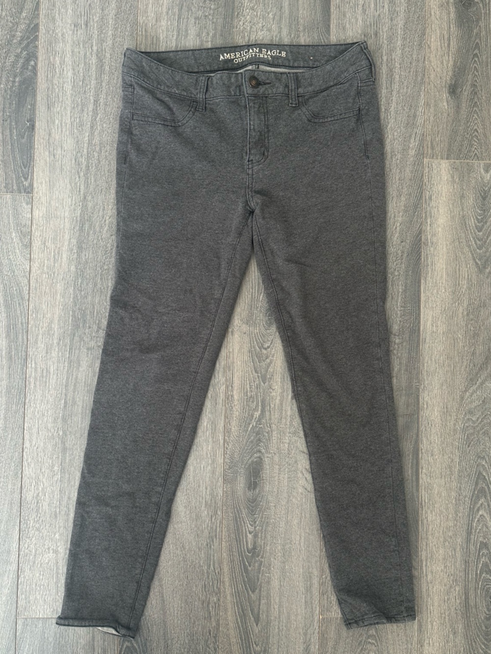 EUC American Eagle Outfitters Women's Dark Gray Skinny Stretch Jeggings Size 10 - Picture 2 of 8
